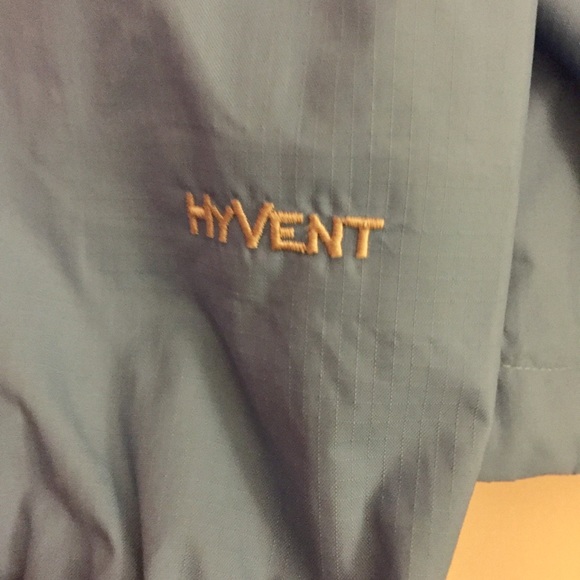 North Face Rain Jacket with Hyvent - Picture 6 of 7